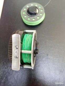 MOULINET MOUCHE AUTOMATIC MITCHELL 710 AVEC SES DEUX BOBINES . PARFAIT ETAT . PETIT PRIX . -Pêche à la mouche Soldes 00004 MOULINET MOUCHE AUTOMATIC MITCHELL 710 AVEC SES DEUX BOBINES . PARFAIT ETAT . PETIT PRIX