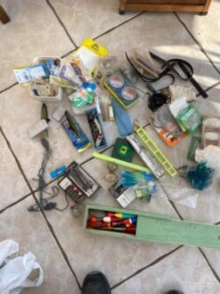 Lot Accessoires De Pêche Environ 12 Kilos -Pêche à la mouche Soldes 00007 Lot accessoires de peche environ 12 kilos